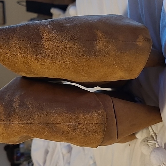Fall Vince Camuto camel color suede open toe booties - Picture 2 of 5